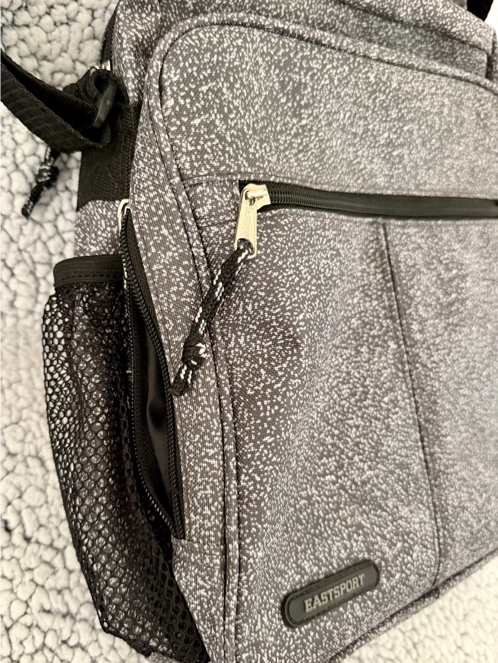 Eastsport Women’s Gray Speckled Laptop Crossbody Bag